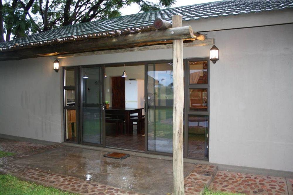 Otjiwa Safari Lodge Otjiwarongo Exteriér fotografie